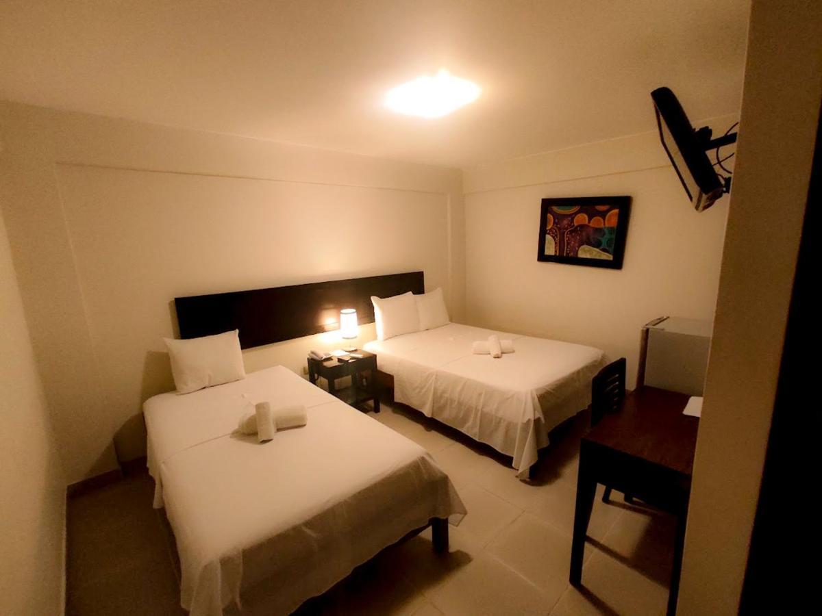 פוקאלפה Hotel Boulevard Plaza מראה חיצוני תמונה