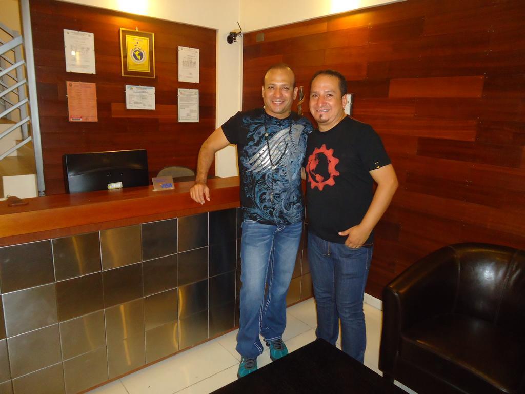 פוקאלפה Hotel Boulevard Plaza מראה חיצוני תמונה