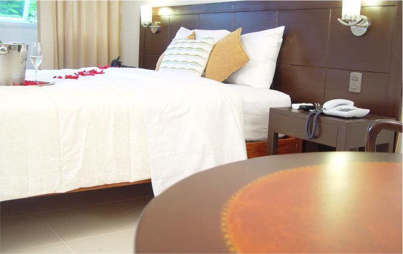 פוקאלפה Hotel Boulevard Plaza מראה חיצוני תמונה